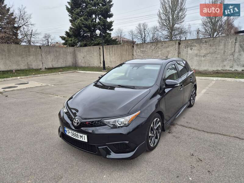 2017 TOYOTA COROLLA iM