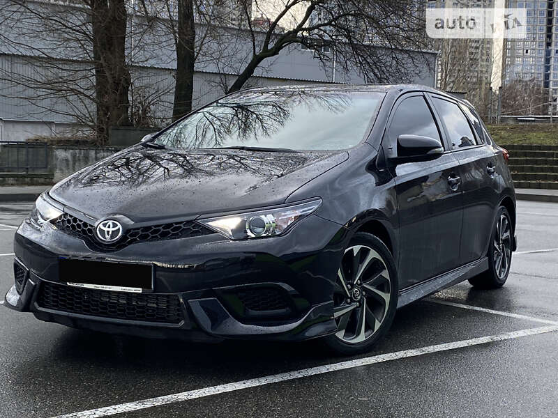 2017 toyota corolla