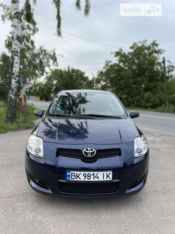 2007 toyota auris