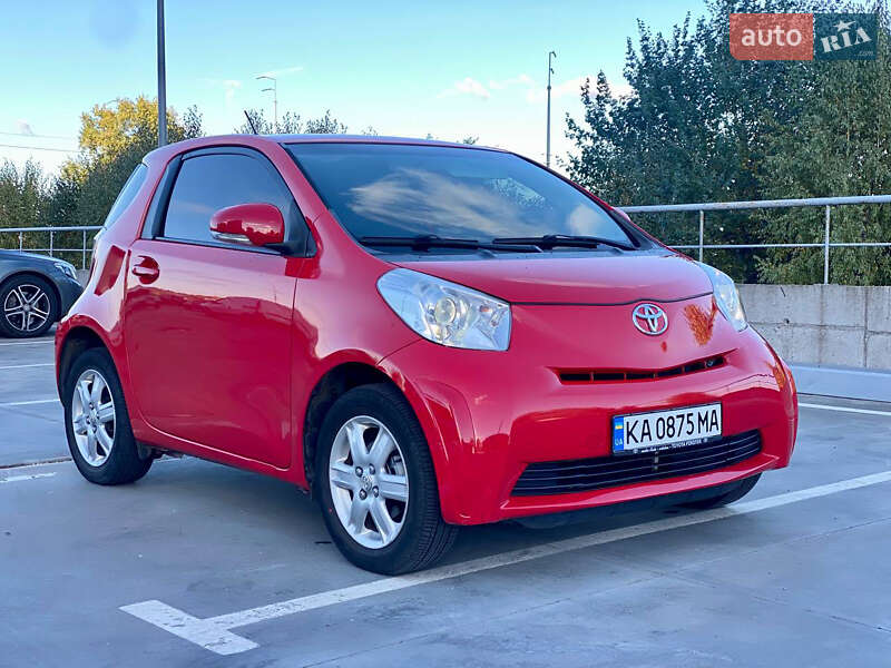 2009 toyota iq