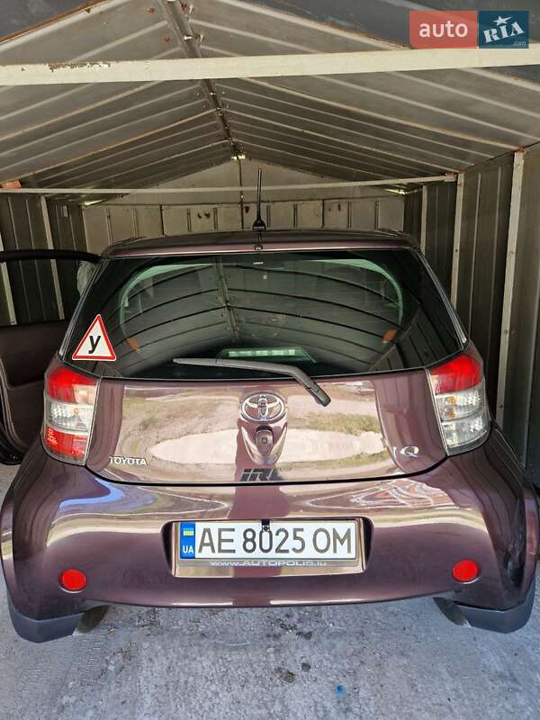 2009 toyota iq