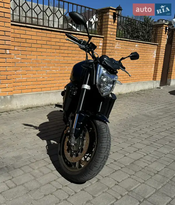 2010 yamaha fzi-n