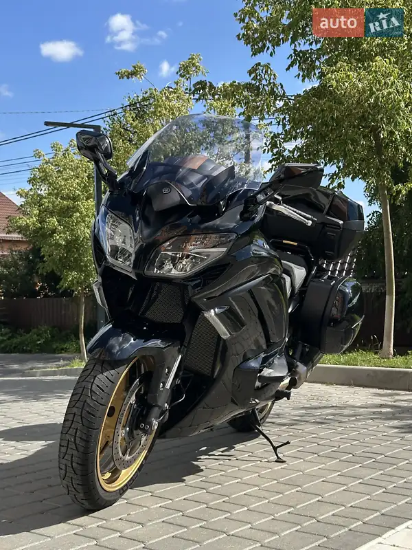 2015 yamaha fjr-1300