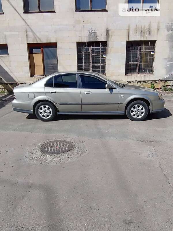 2005 chevrolet evanda