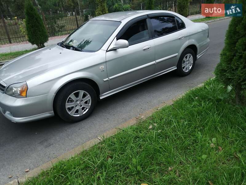 2005 chevrolet evanda