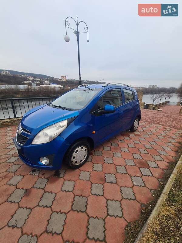 2011 chevrolet spark