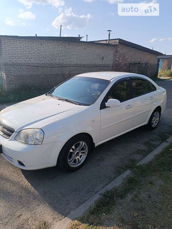 2012 chevrolet lacetti