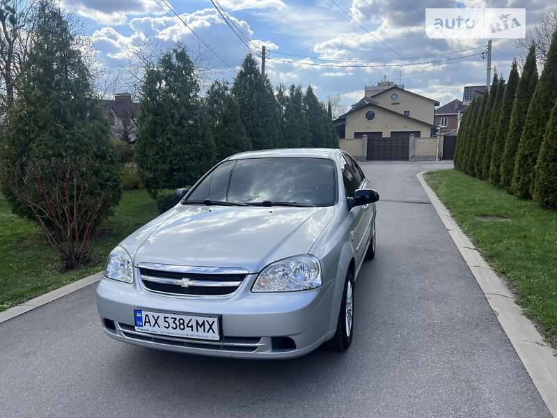 2012 chevrolet lacetti