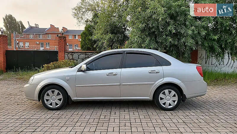 2012 chevrolet lacetti
