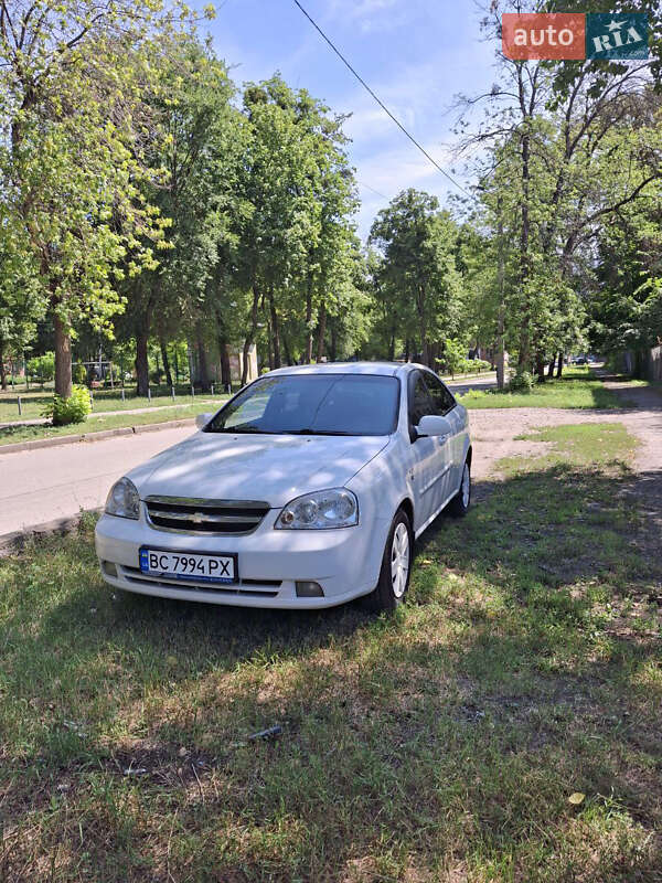2012 chevrolet lacetti