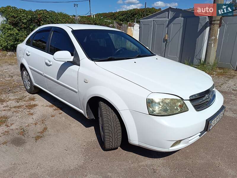 2012 chevrolet lacetti