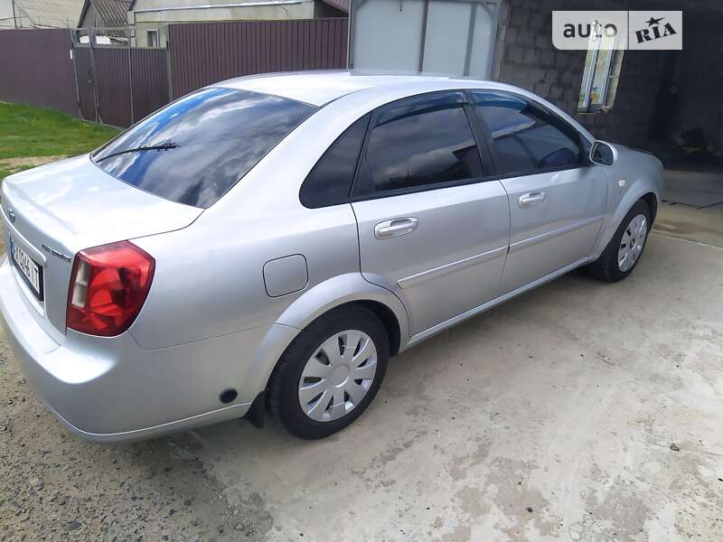 2012 chevrolet lacetti