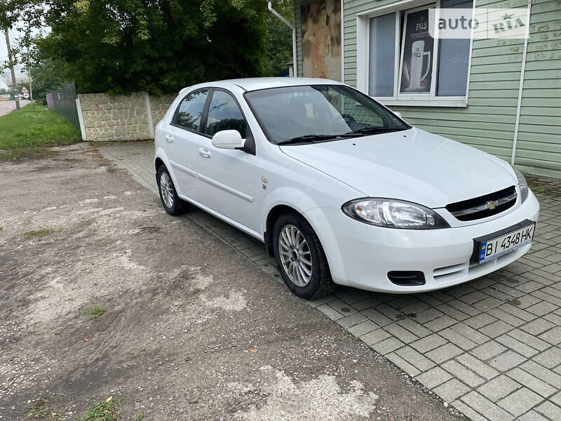 2012 chevrolet lacetti