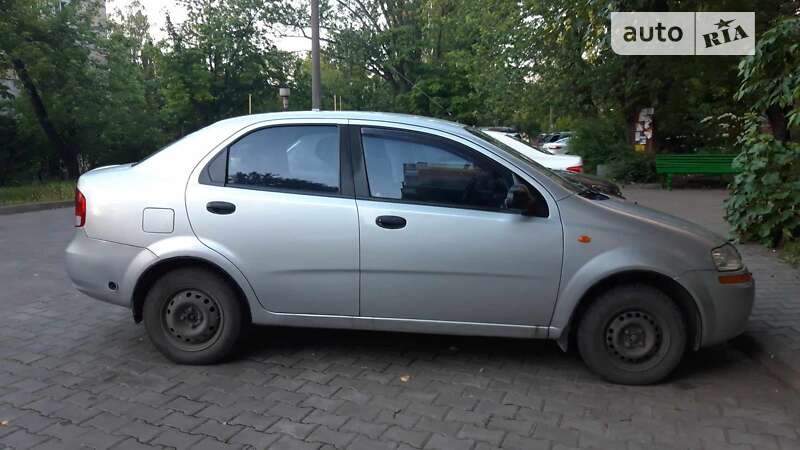 2004 chevrolet aveo