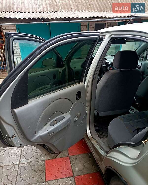 2004 chevrolet aveo
