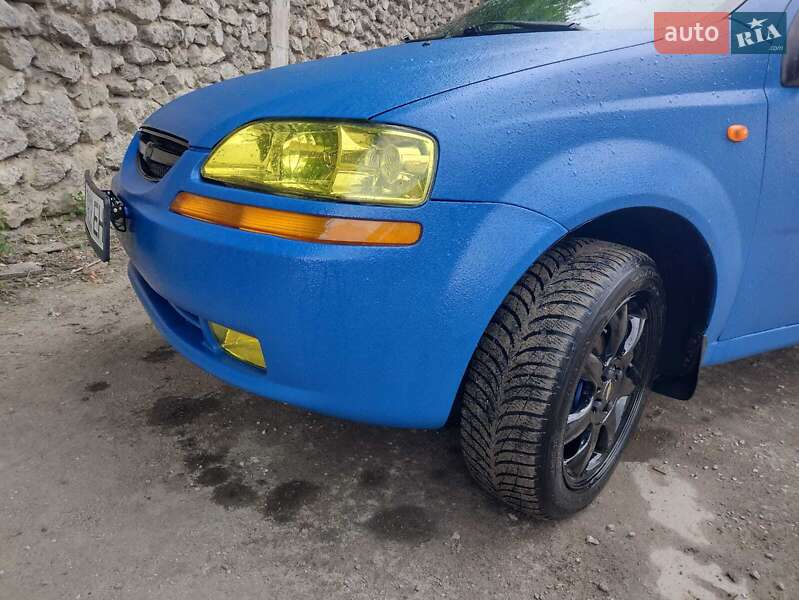 2004 chevrolet aveo