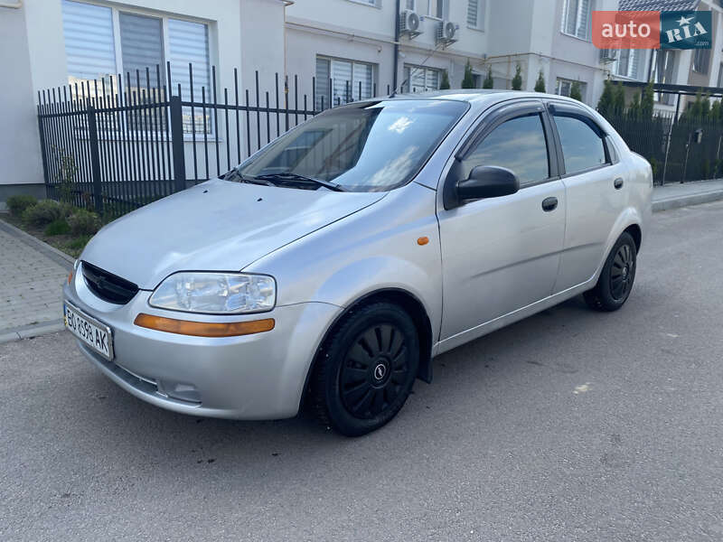 2005 chevrolet aveo