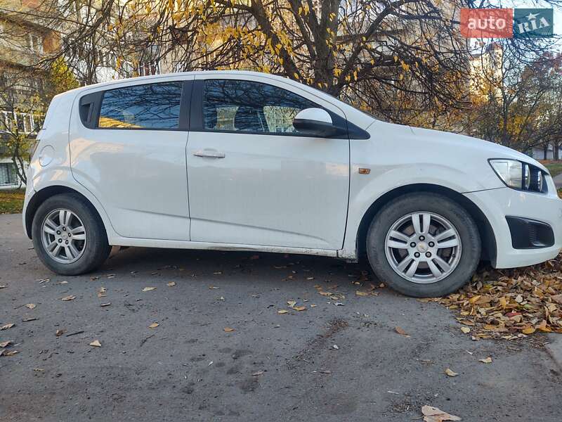 2012 chevrolet aveo