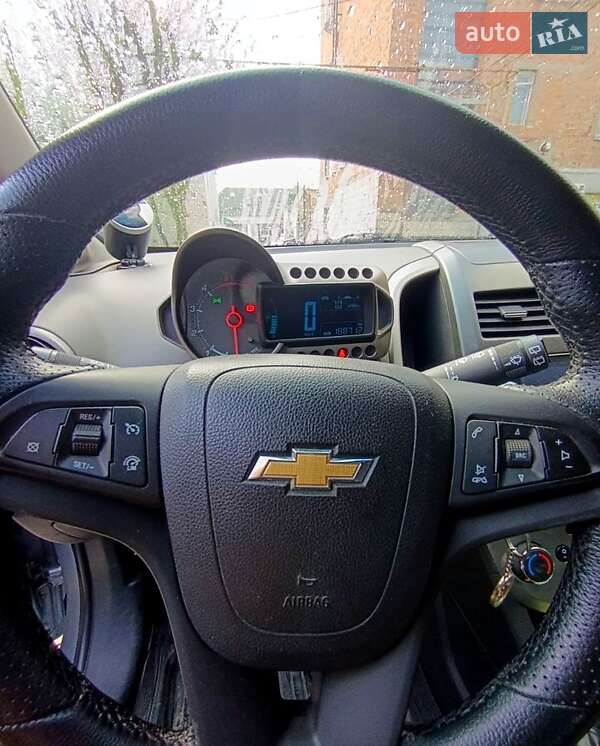 2011 chevrolet aveo