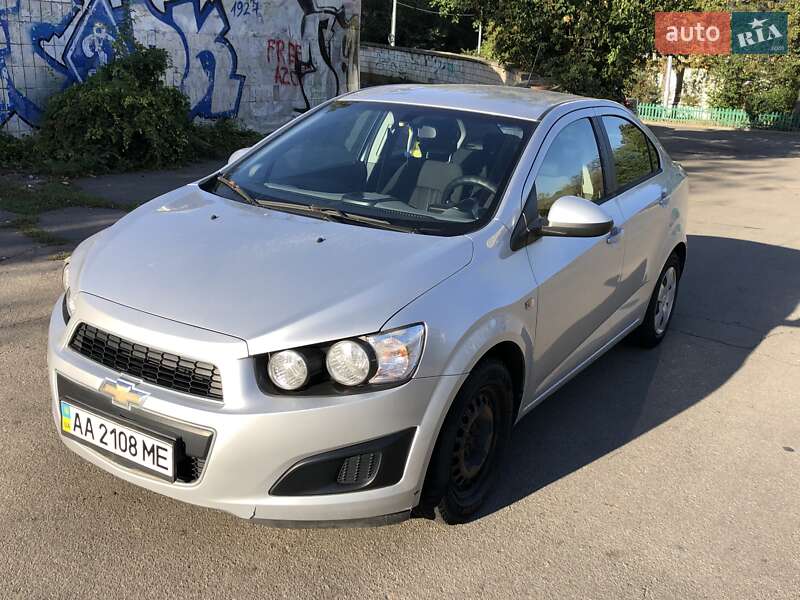 2012 chevrolet aveo