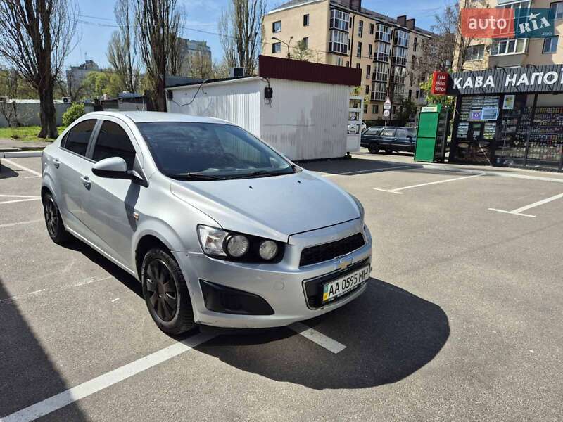 2012 chevrolet aveo