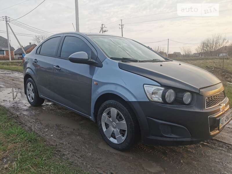 2013 chevrolet aveo