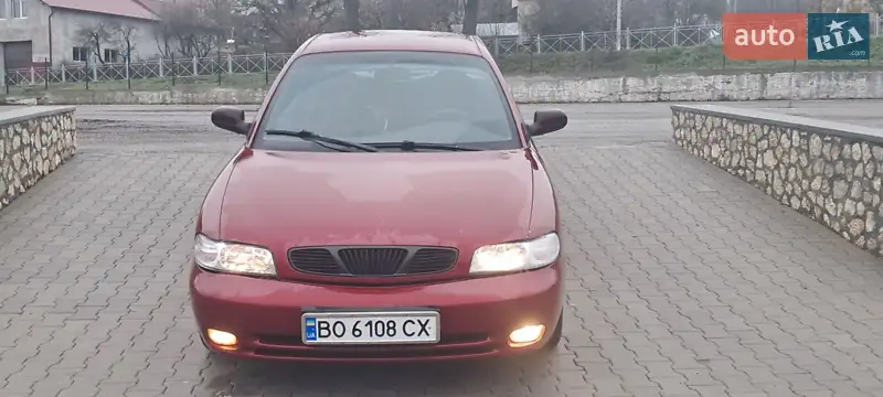 1998 daewoo nubira