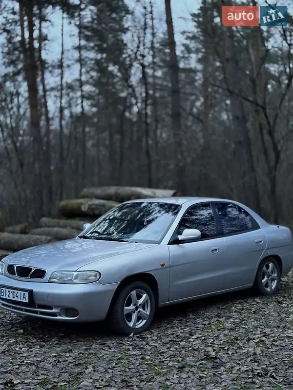 1998 daewoo nubira
