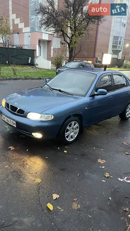 1998 daewoo nubira