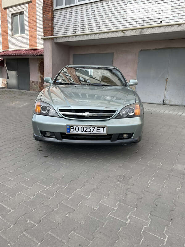 2004 chevrolet evanda