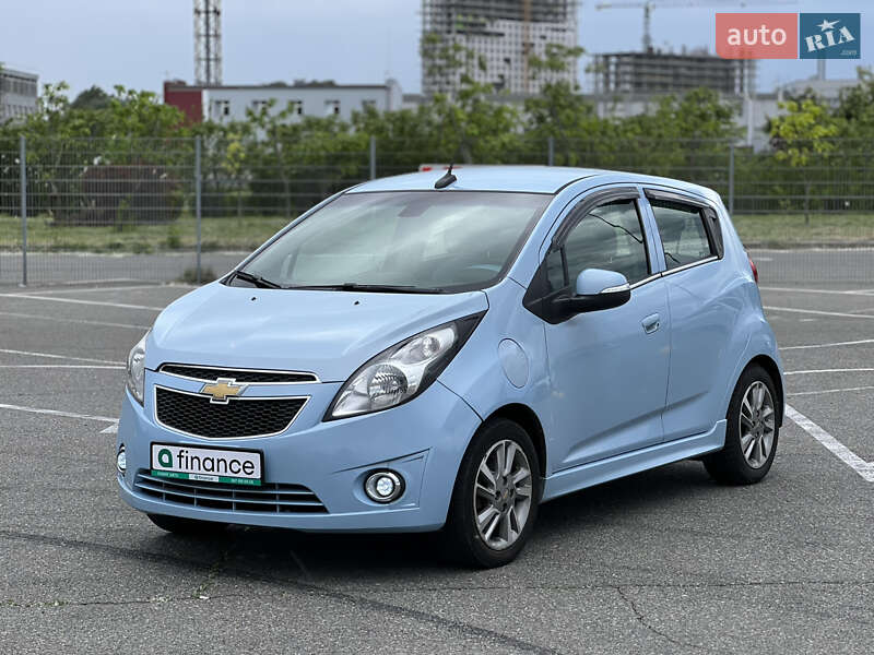 2013 chevrolet spark ev