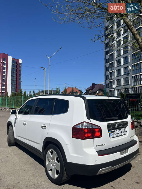 2011 chevrolet orlando