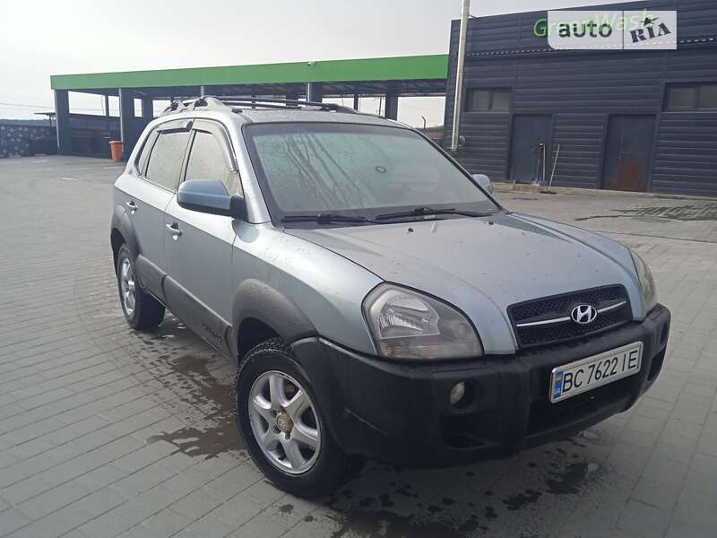 2005 hyundai tucson