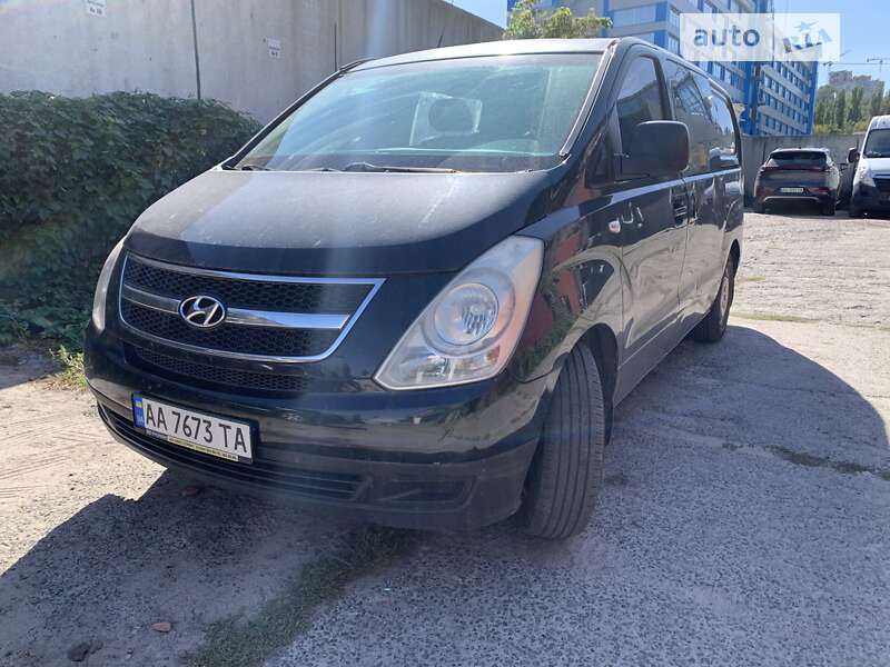 2008 hyundai h-1