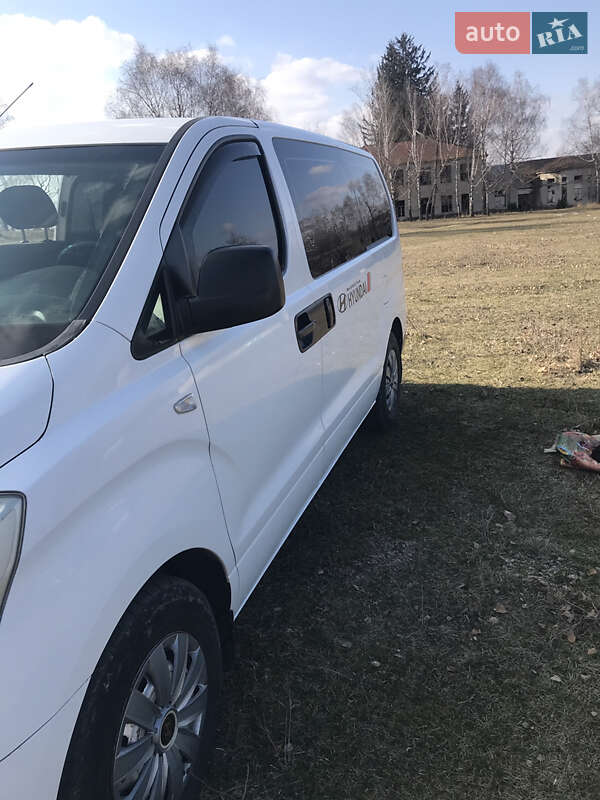 2008 hyundai h-1