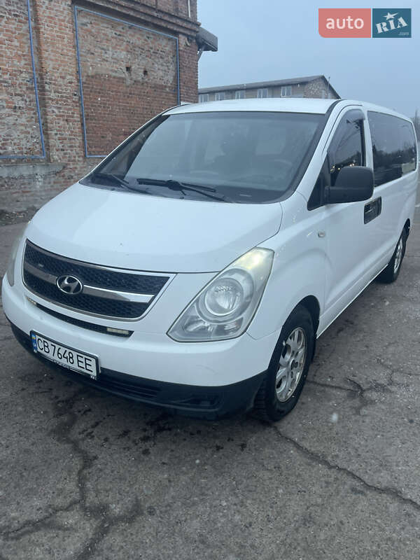 2008 hyundai h-1