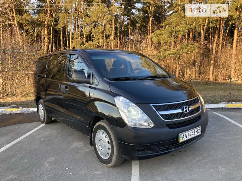 2008 hyundai h-1