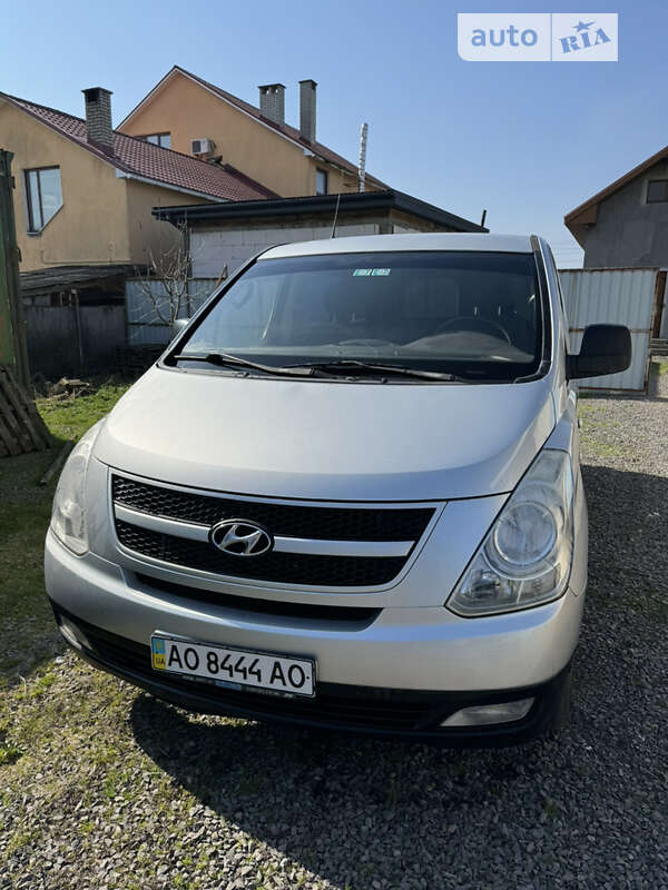 2008 hyundai h-1
