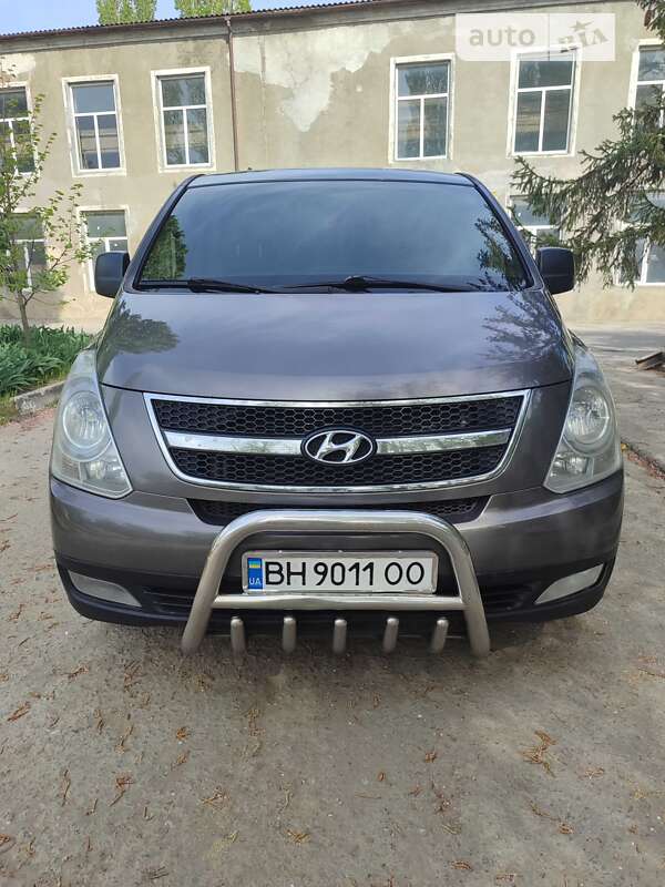 2012 hyundai h-1