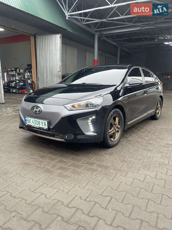 2016 hyundai ioniq