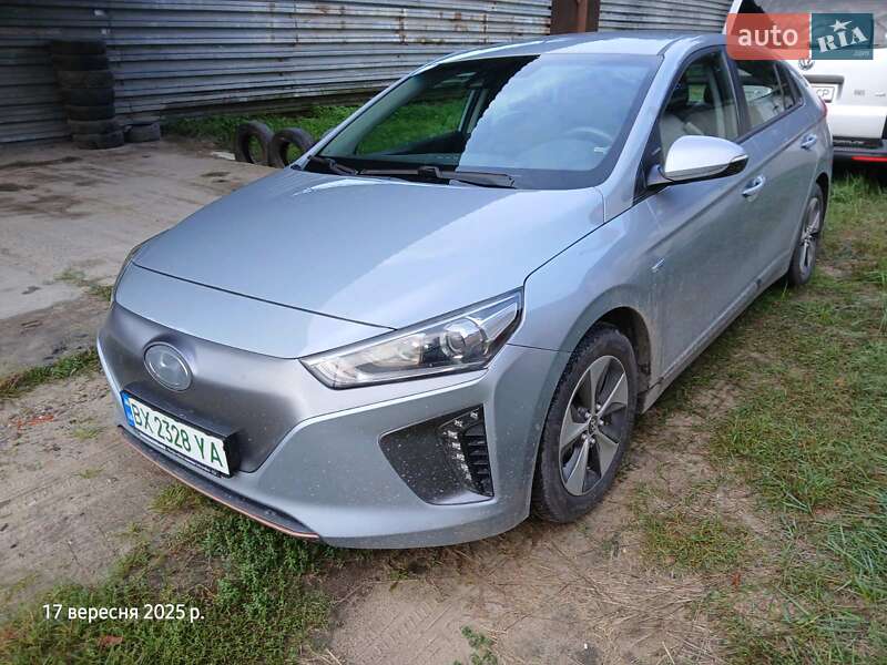 2016 hyundai ioniq
