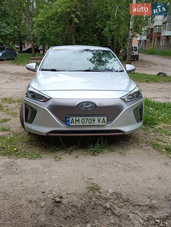 2017 hyundai ioniq