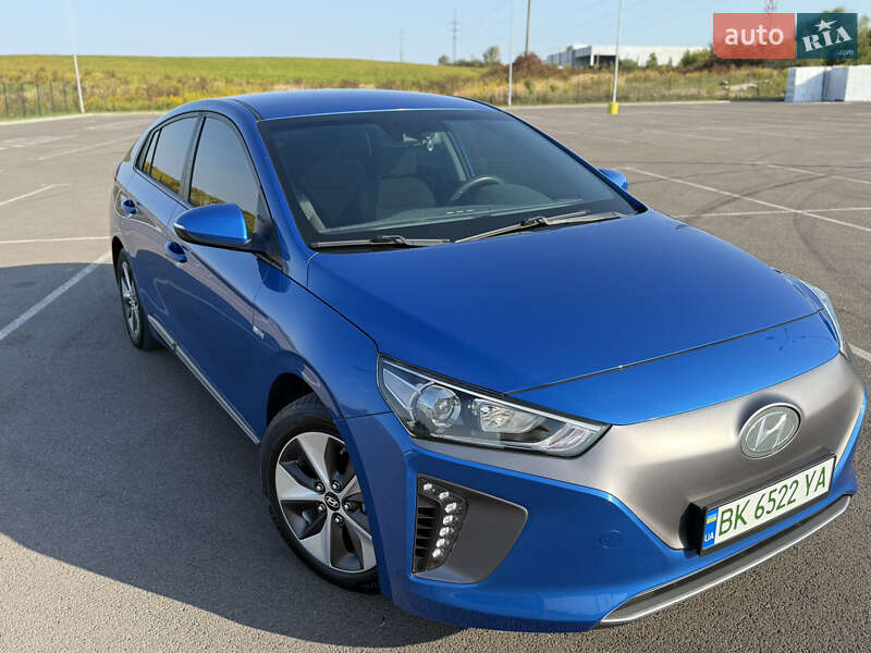 2017 hyundai ioniq