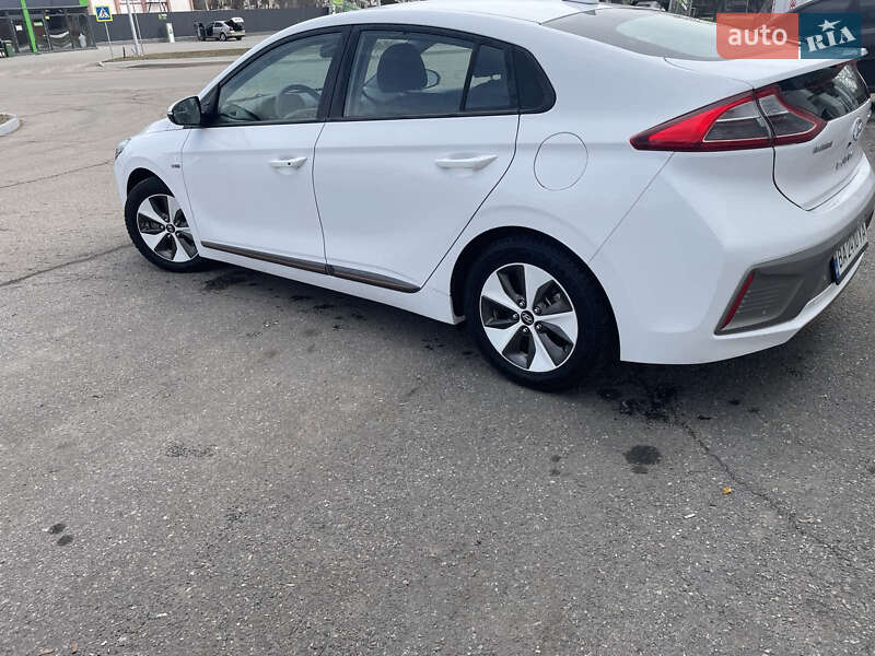 2017 hyundai ioniq electric