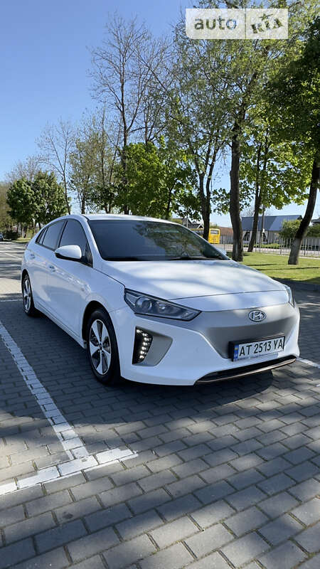 2017 hyundai ioniq
