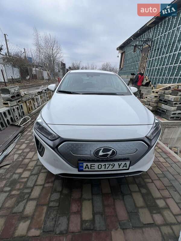 2021 hyundai ioniq