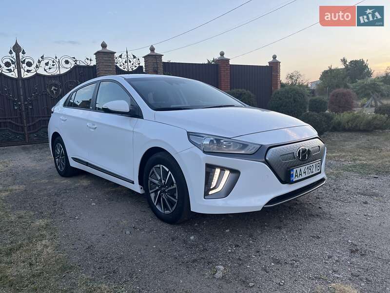 2021 hyundai ioniq