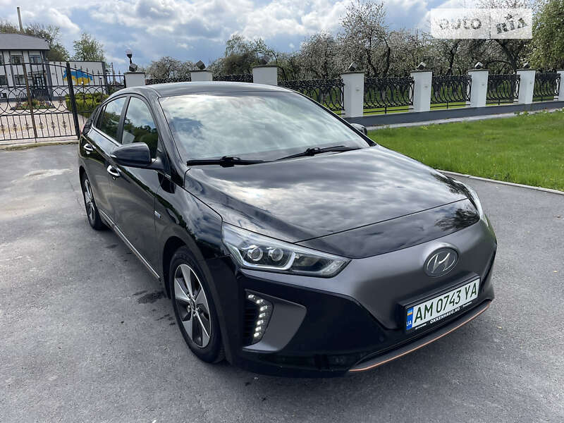 2016 hyundai ioniq