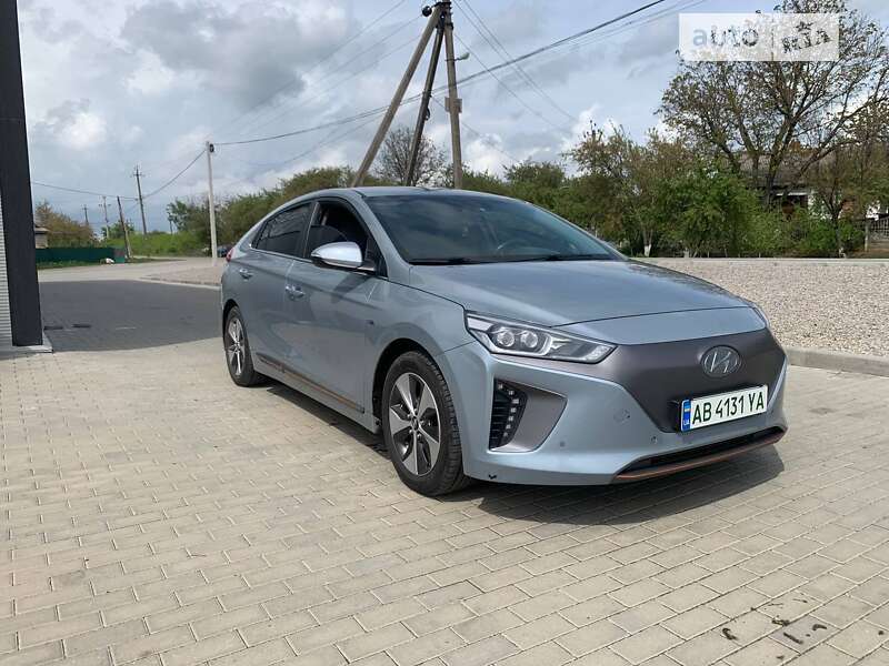 2016 hyundai ioniq