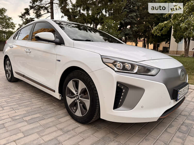 2016 hyundai ioniq